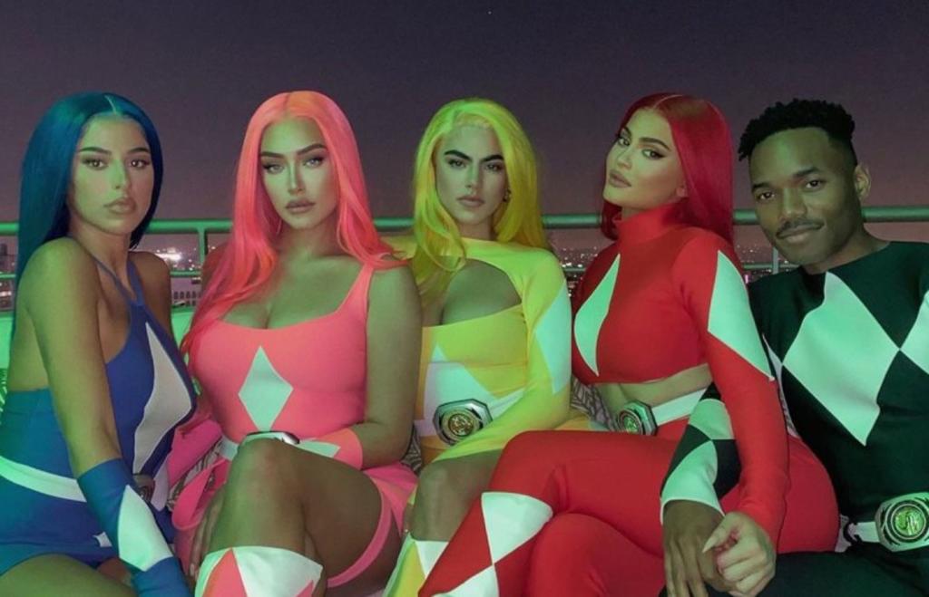 Kylie Jenner y Kim Kardashian revelan su primer disfraz de Halloween 2020