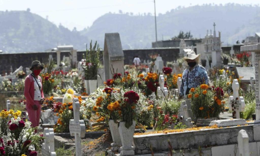 Yucatán abre cementerios para visitas sin registrar aglomeraciones