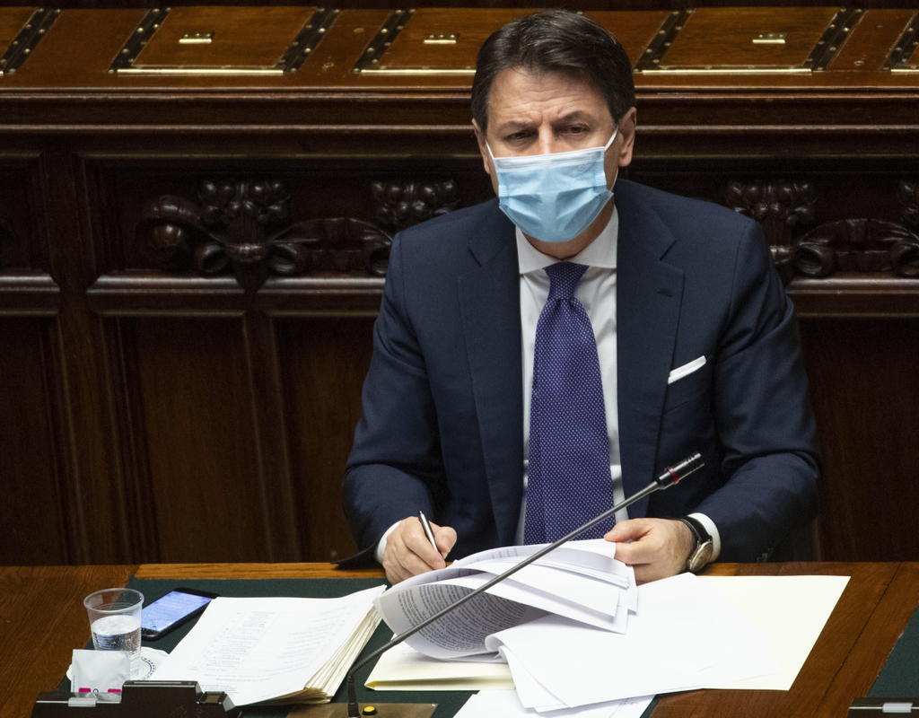 Italia anuncia nuevas restricciones para frenar al COVID-19