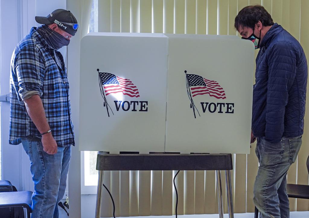 Voto anticipado en EUA alcanza récord al superar los 100 millones de sufragios