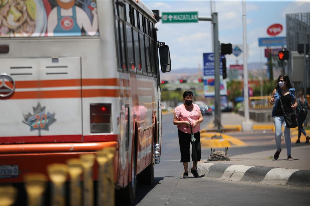 Durango suspende uso de transporte público en fin de semana por COVID-19