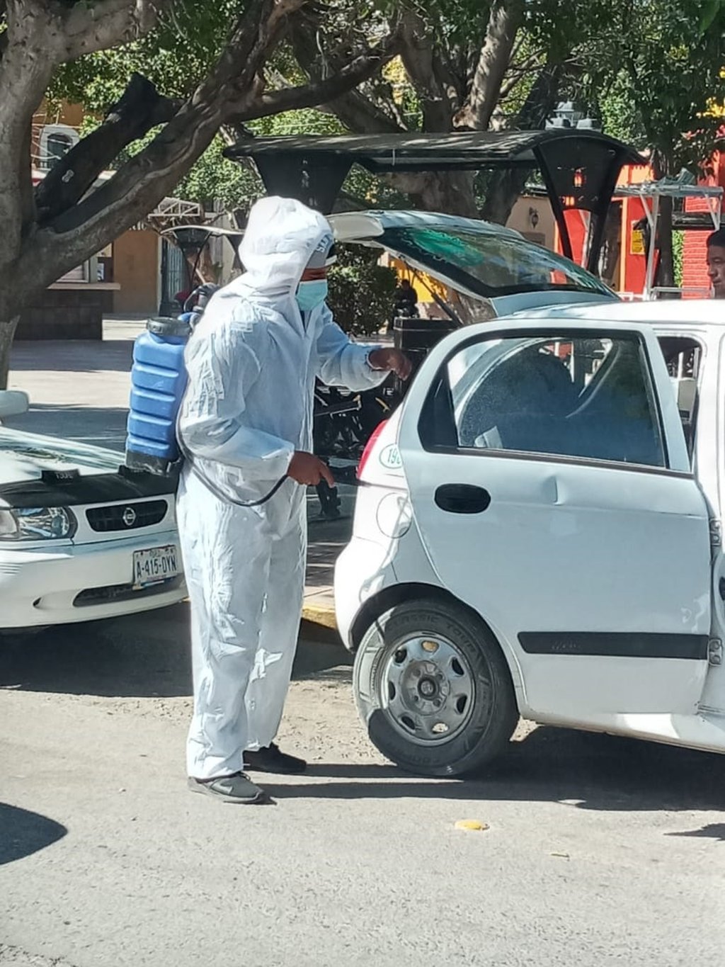 Desinfectan 170 taxis en Lerdo