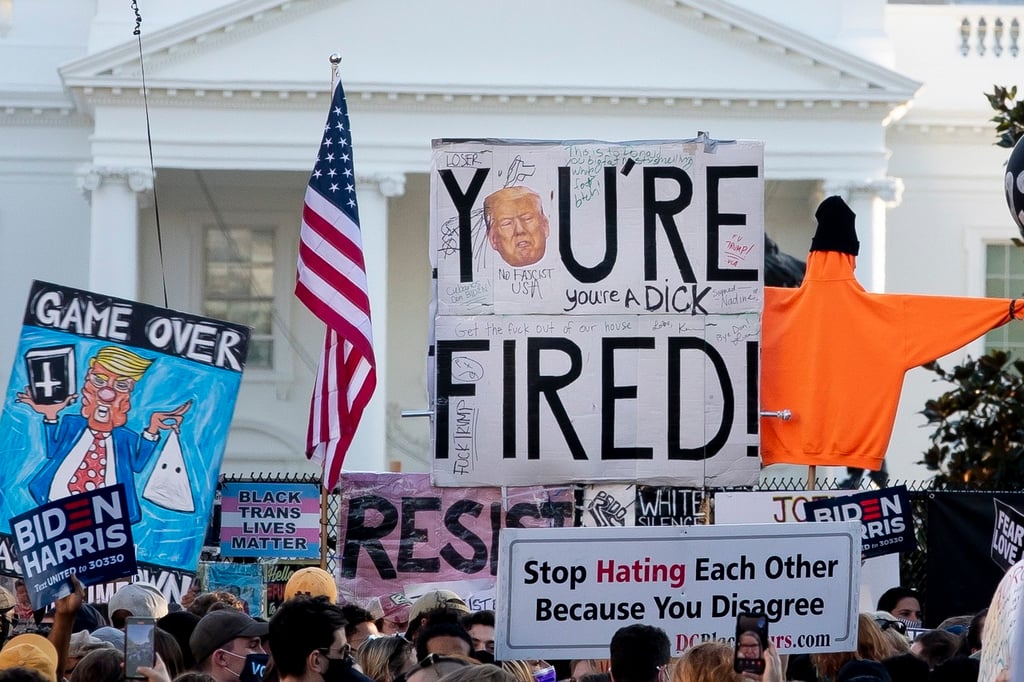 Lanzan el mensaje: 'Trump, estás despedido'