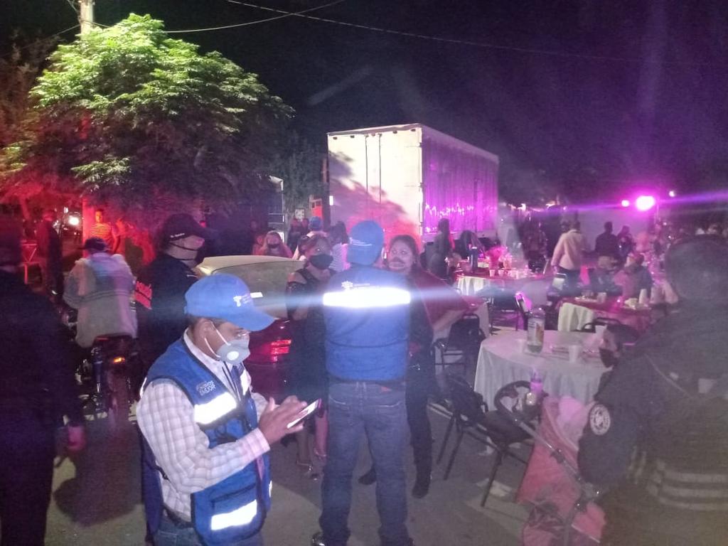 Dispersan boda y fiesta de XV años en Torreón; hubo 180 reportes