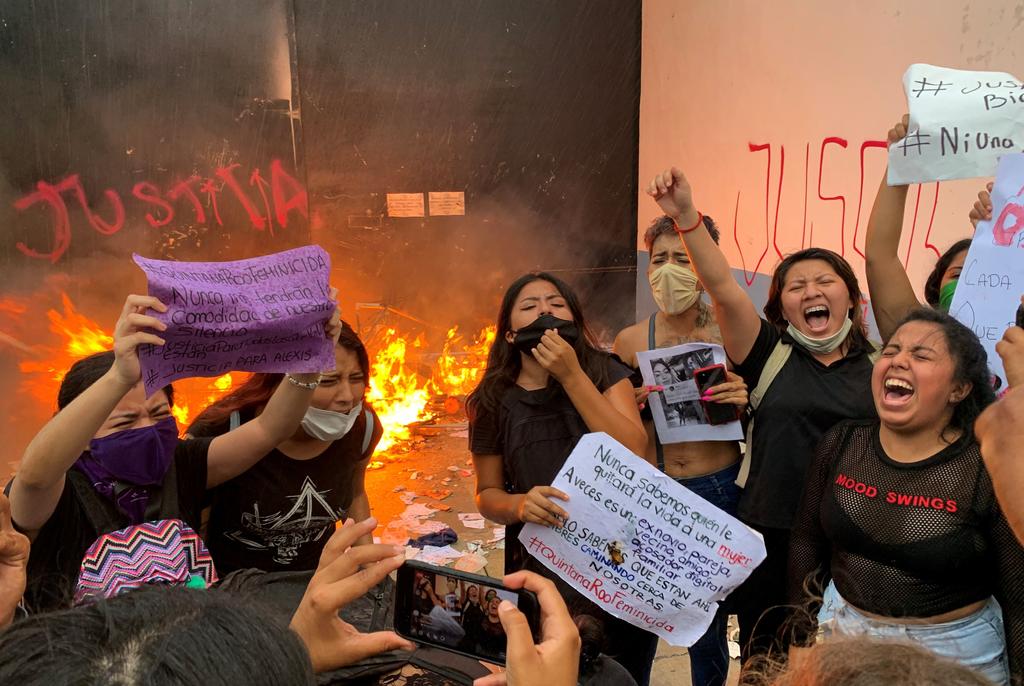 ONU-DH condena represión a protesta feminista en Cancún