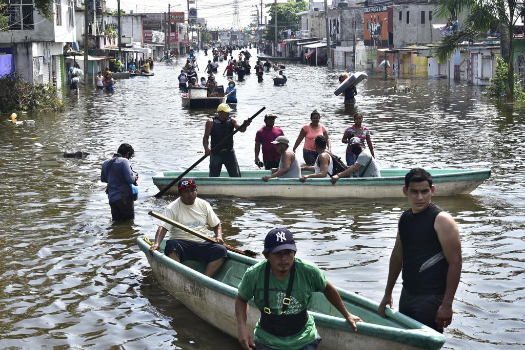 Anuncia AMLO plan integral para atender inundaciones en Tabasco y Chiapas