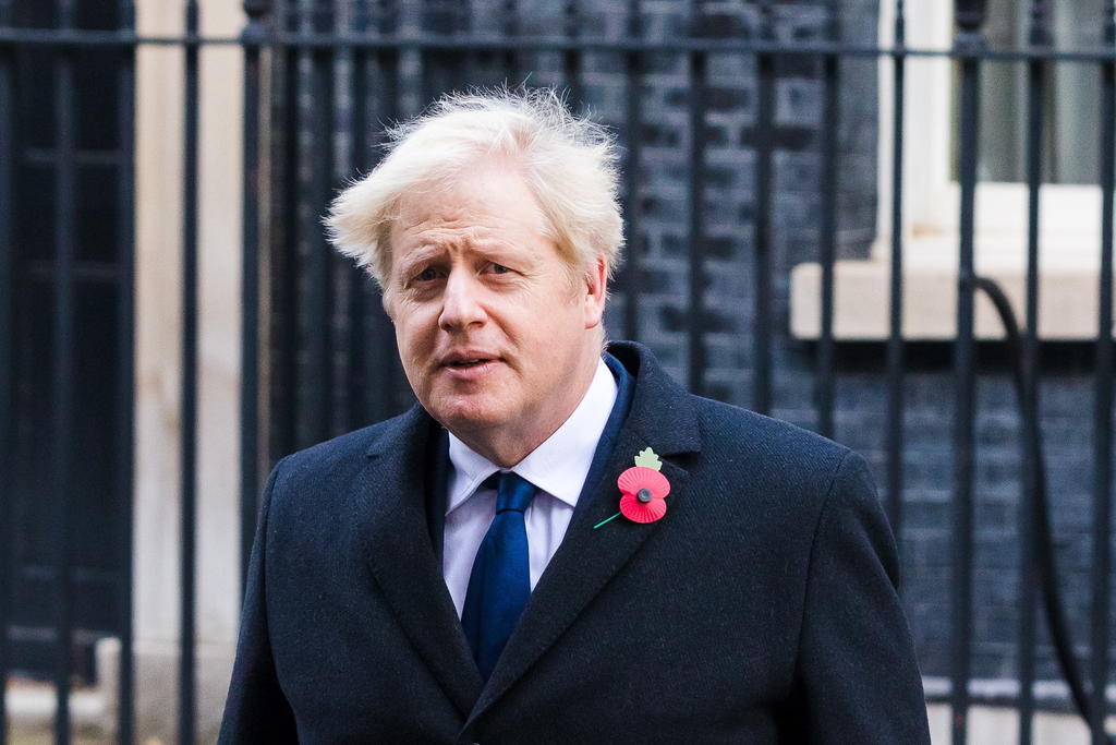 Boris Johnson en aislamiento tras contacto con positivo a COVID-19