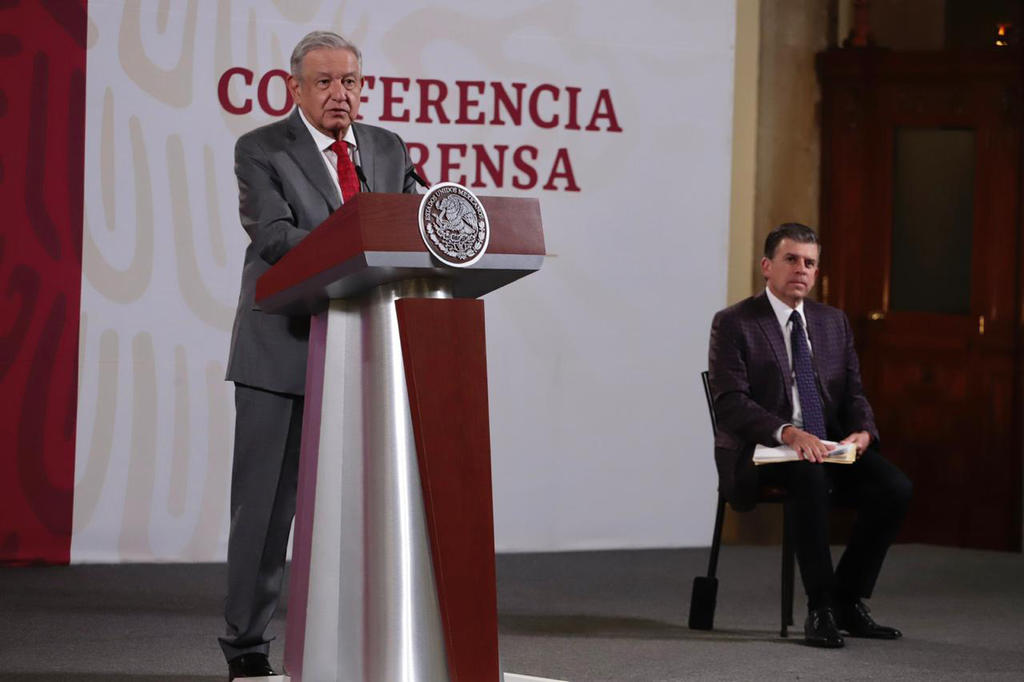 Como servidoras públicas, las mujeres son muy eficaces y honestas: López Obrador
