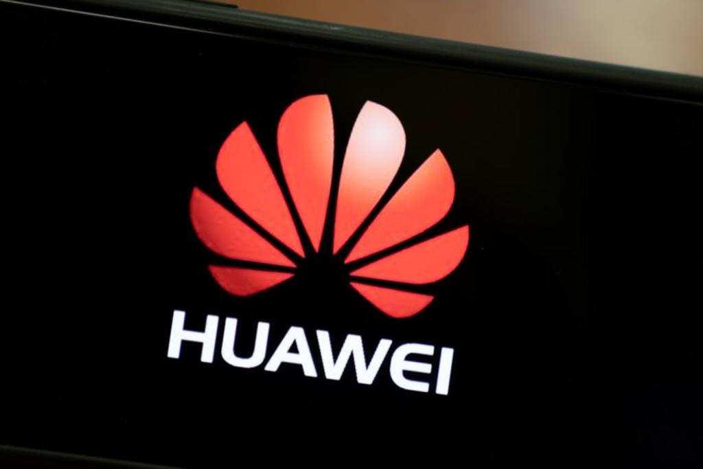 Huawei vende Honor para 'salvar la cadena industrial' ante sanciones de EUA