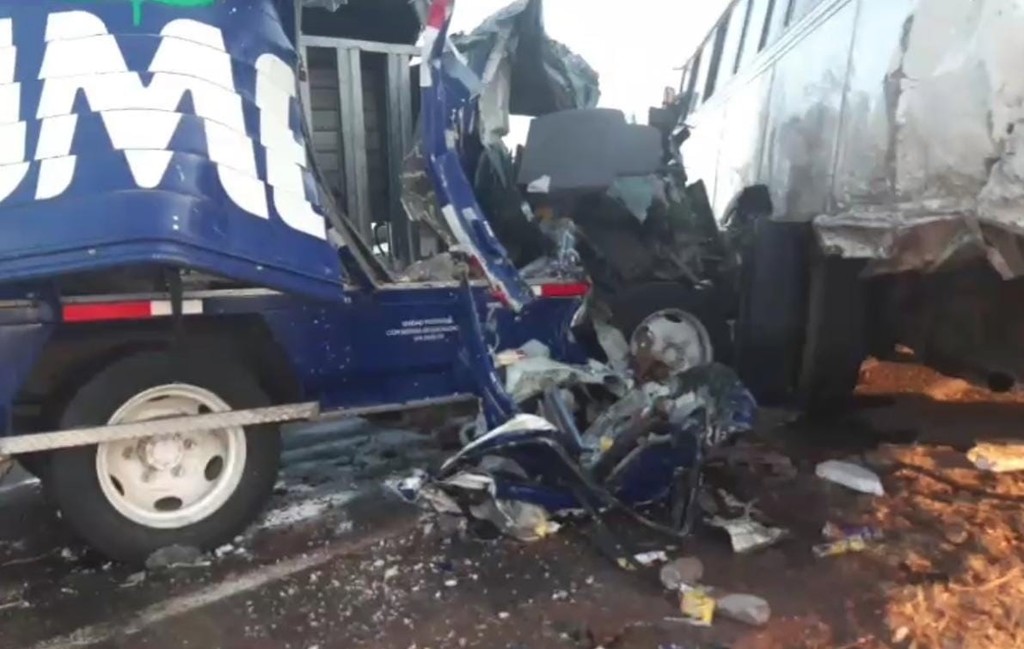 Choque entre camiones en Gómez Palacio deja lesionados