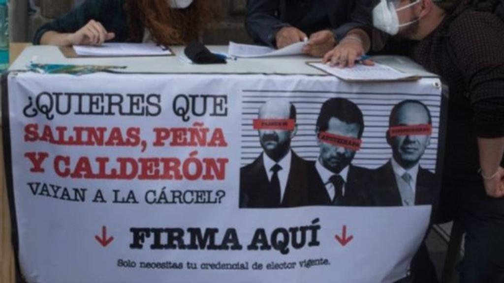 Muertos firman consulta sobre expresidentes en México