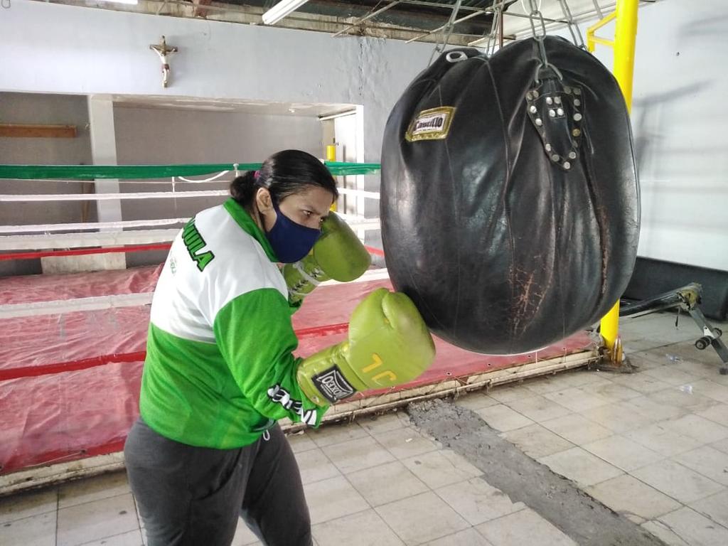 Boxeadora lagunera busca clasificación a Tokio 2020