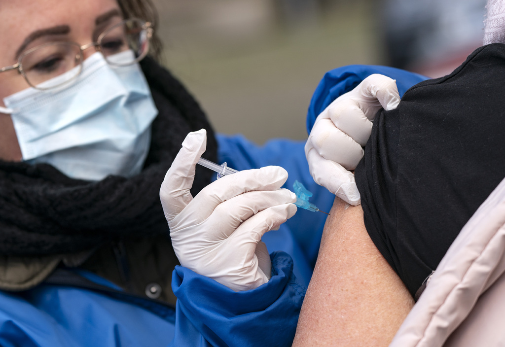 Desconfianza sobre vacunas inquieta a la Unión Europea