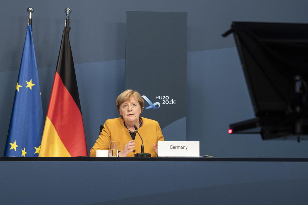 Angela Merkel llama a G20 contribuir económicamente en esfuerzo de vacuna accesible