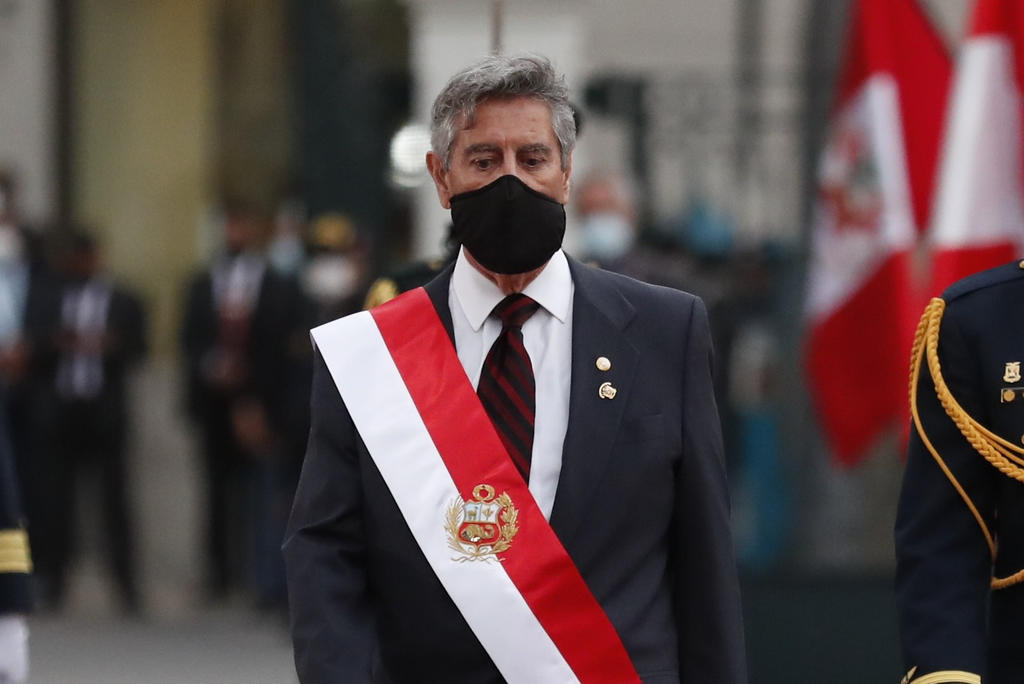 Presidente de Perú se reunió con familiares de víctimas de represión policial
