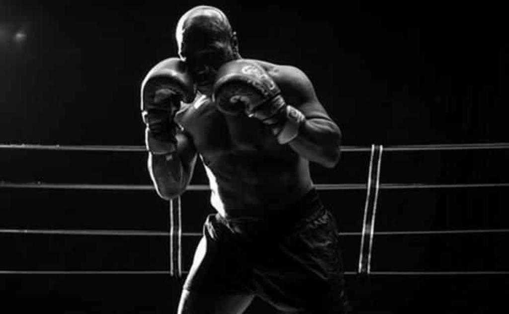 Mike Tyson sorprende con transformación física a los 54 años