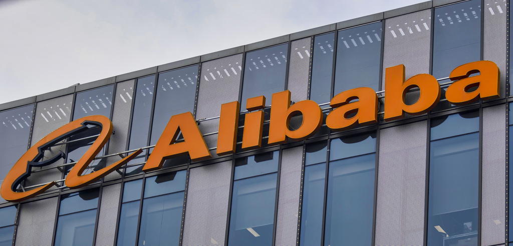 Bloquea India a 43 apps chinas; entre ellas Alibaba