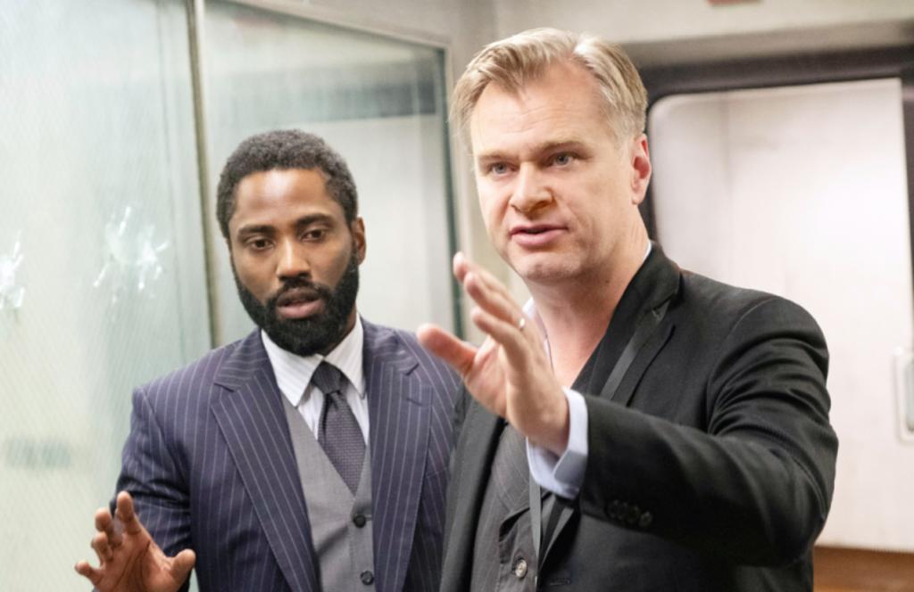 Christopher Nolan conversa sobre la llegada de Tenet a los hogares