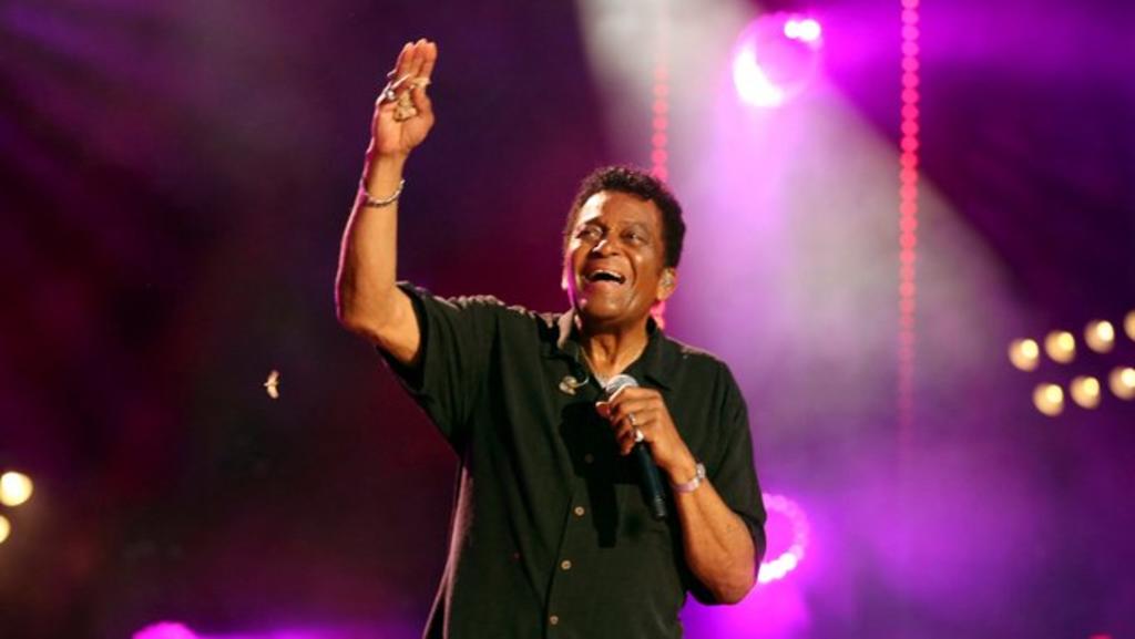 Muere la leyenda de la música country Charley Pride