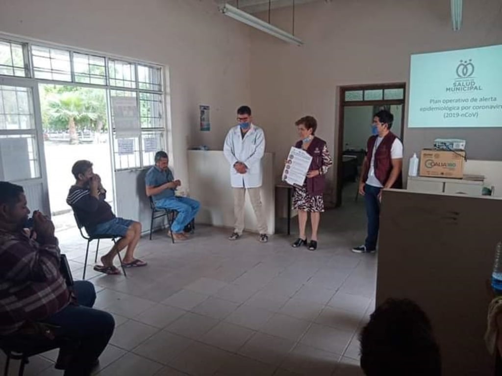 Capacitan médicos en casos post Covid