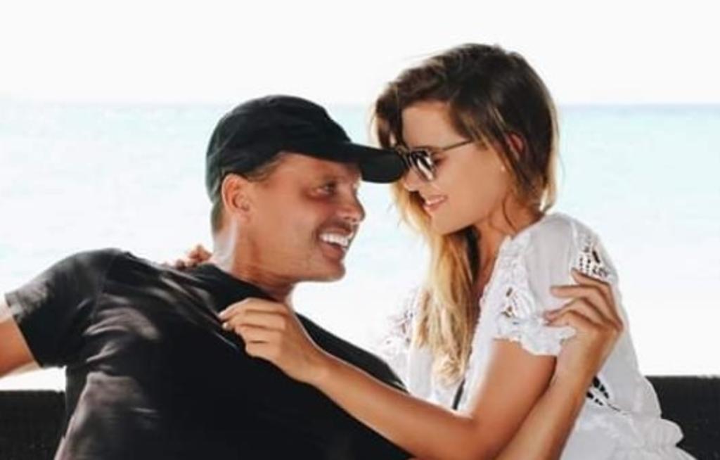 Michelle Salas publica foto junto a su hermano, hijo de Luis Miguel y Aracely Arámbula