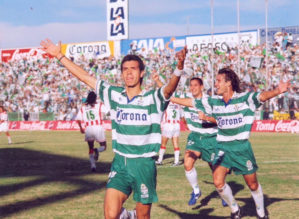 Santos y Jared Borgetti celebran 24 años del primer título de Liga