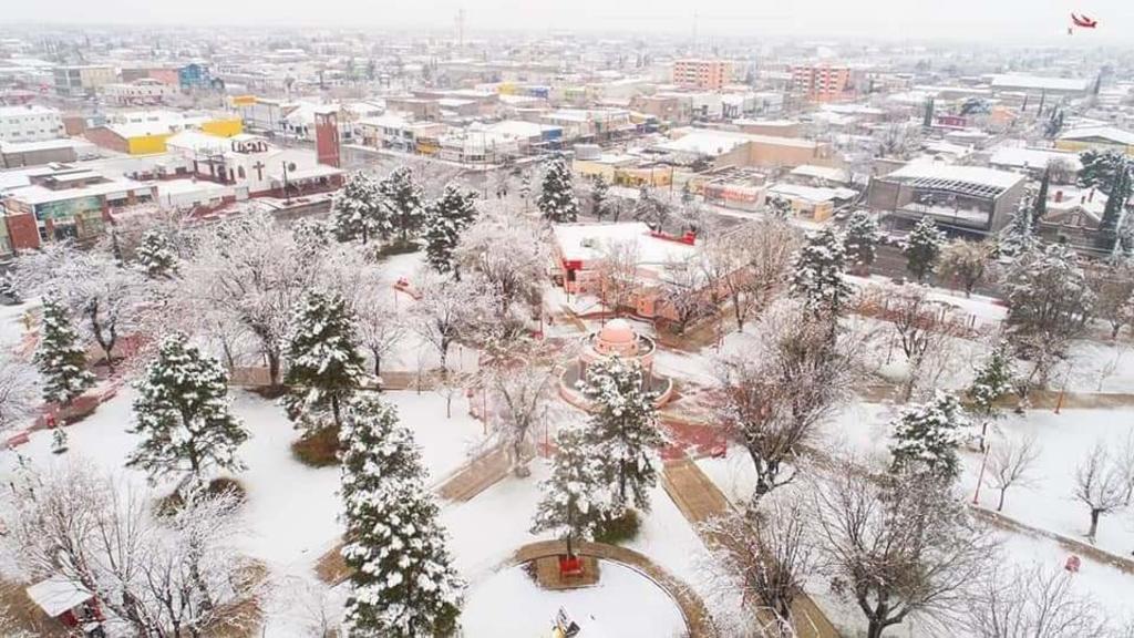 Así se vivieron las intensas nevadas en Chihuahua esta mañana