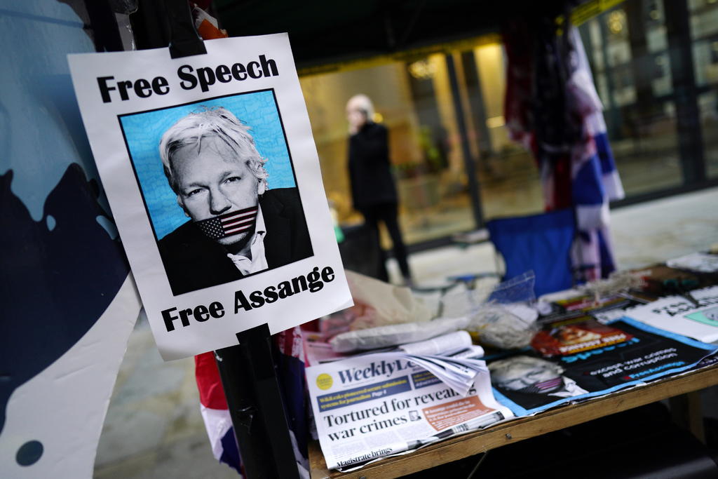 Pide WikiLeaks que EUA retire cargos contra Julian Assange