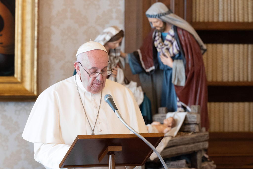 Papa Francisco critica que la gente se vaya de vacaciones sin cumplir restricciones