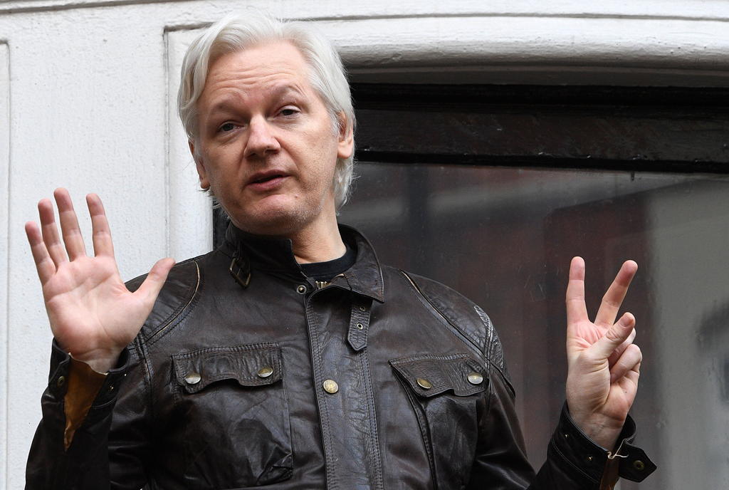 Jueza británica rechaza extraditar a Julian Assange a EUA