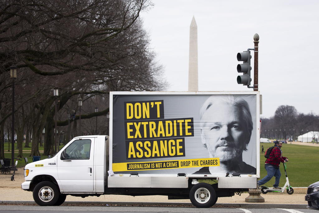 Ofrecimiento de asilo por México a Julian Assange 'sorprende' al mundo