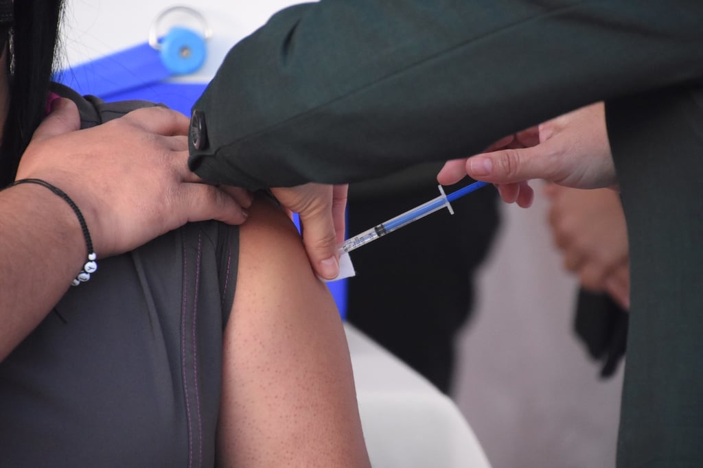 Aún sin fecha precisa para aplicar vacuna en Durango