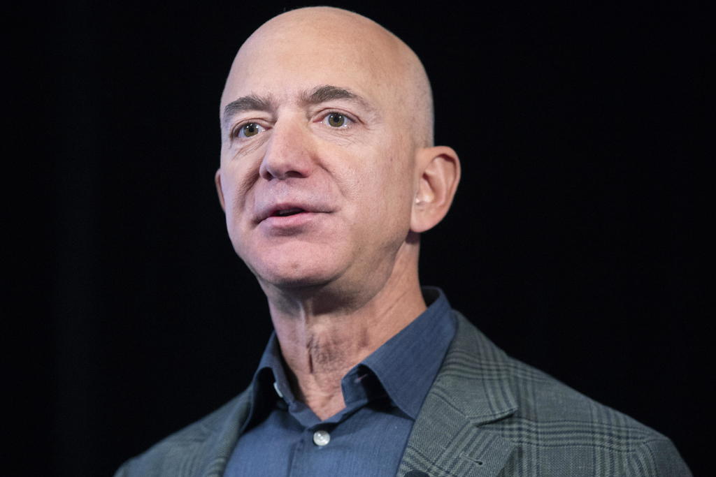 Realiza Jeff Bezos la mayor donación caritativa de 2020