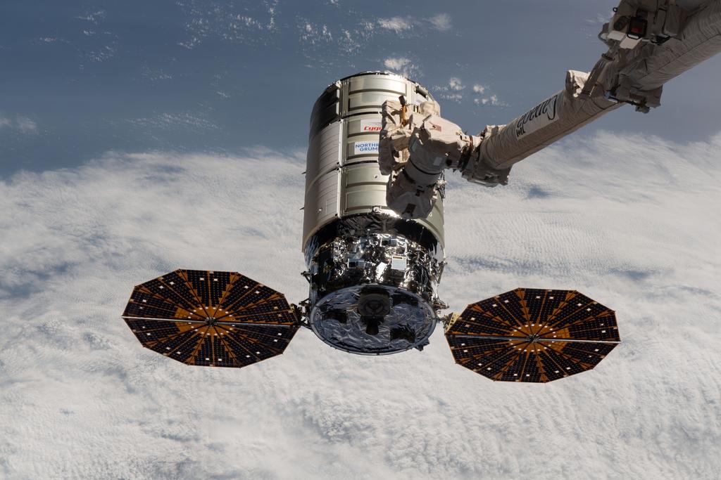 Nave de carga Cygnus abandona la EEI para una misión orbital