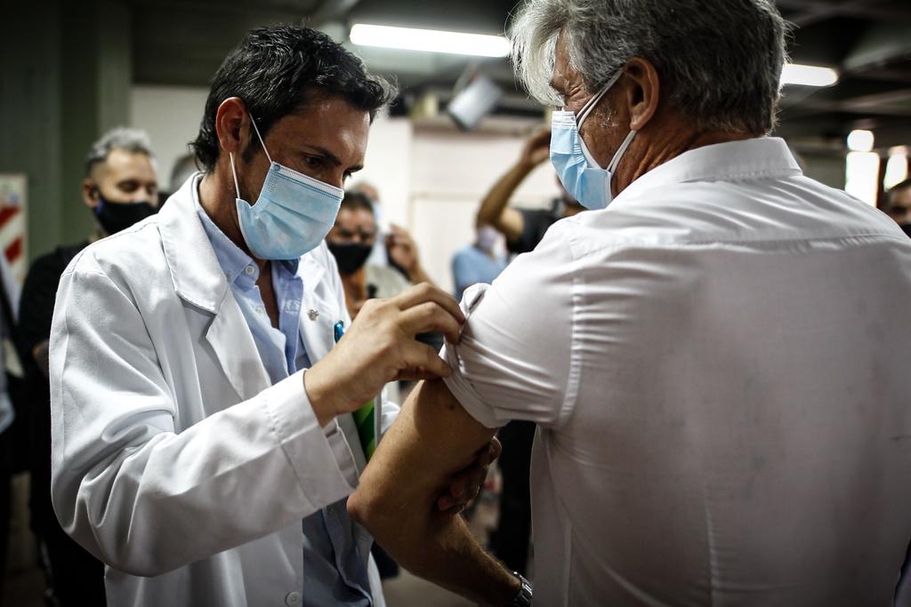 Llama México 'muy productivo' viaje a Argentina por vacuna rusa contra COVID