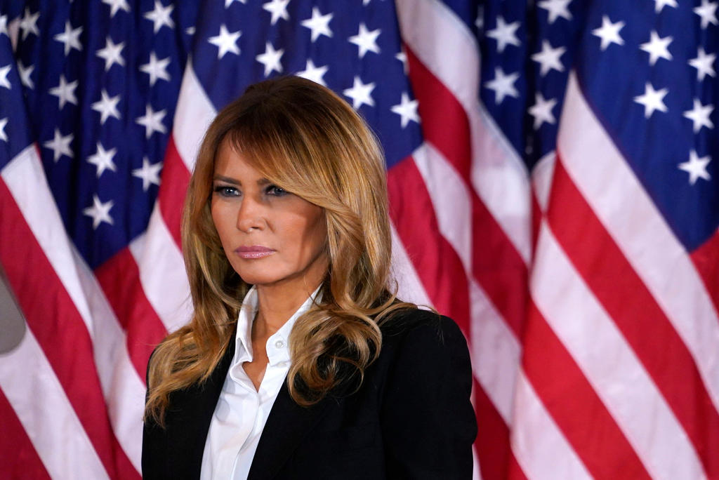 Melania Trump dice estar 'decepcionada' tras el asalto al Capitolio de EUA