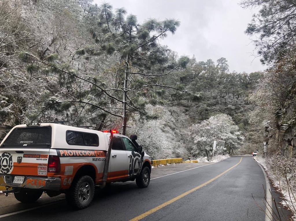 Reportan nevadas en zonas montañosas de Nuevo León