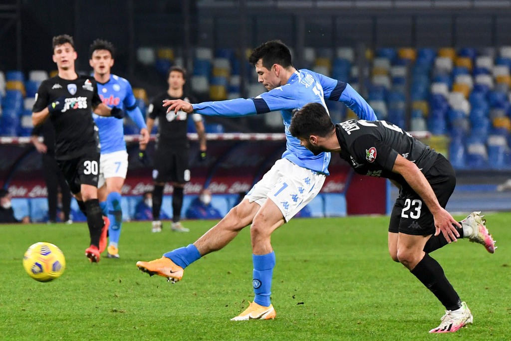 Hirving 'Chucky' Lozano marca golazo en la Copa Italia