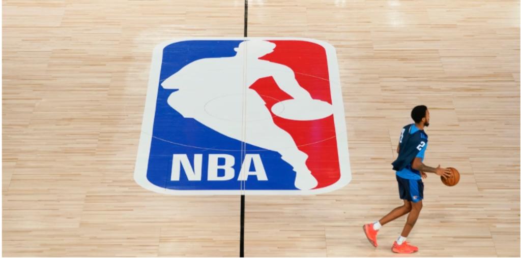 NBA anuncia que no tiene previsto cancelar la temporada pese a contagios de COVID