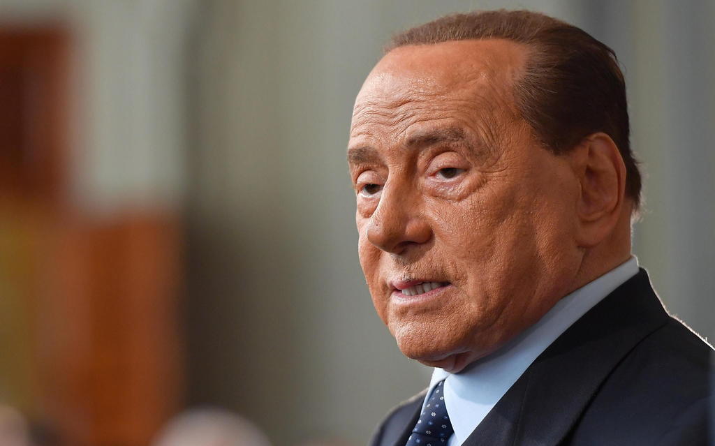 Afirma Berlusconi que se encuentra bien tras ser hospitalizado en Mónaco
