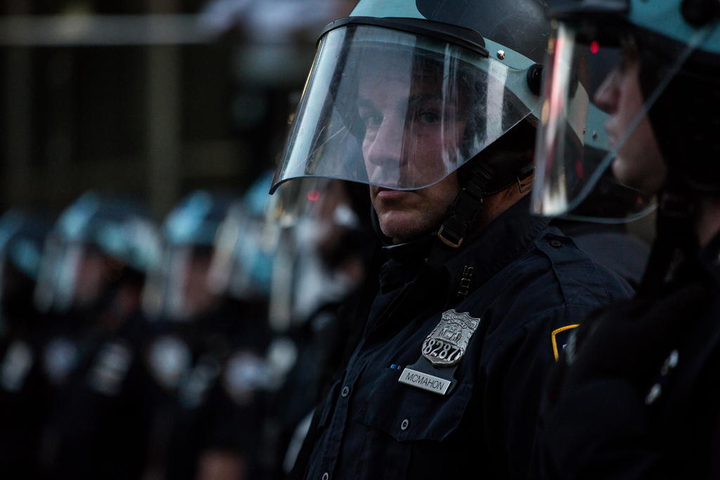 Demanda Nueva York a Policía por respuesta a protestas