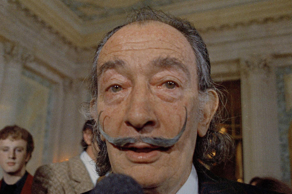 1989: Deceso de Salvador Dalí, pintor reconocido por sus impactantes y oníricas imágenes surrealistas