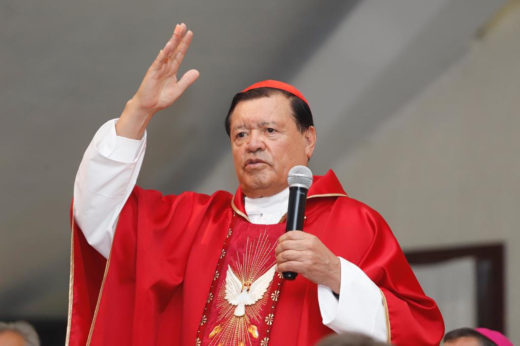 Hospitalizan al Cardenal Norberto Rivera por COVID