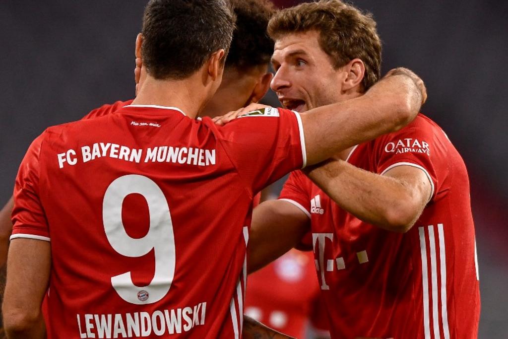 Lewandowski y Müller dan difícil triunfo al Bayern ante el Friburgo