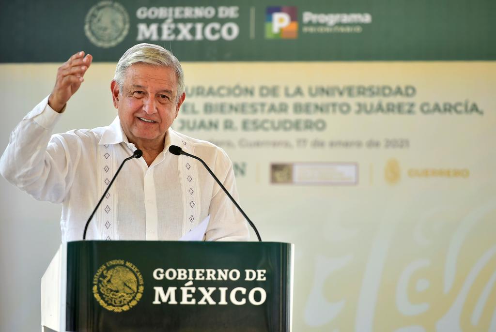 Llama López Obrador a dejar subcultura del 'agandalle' en vacunas COVID