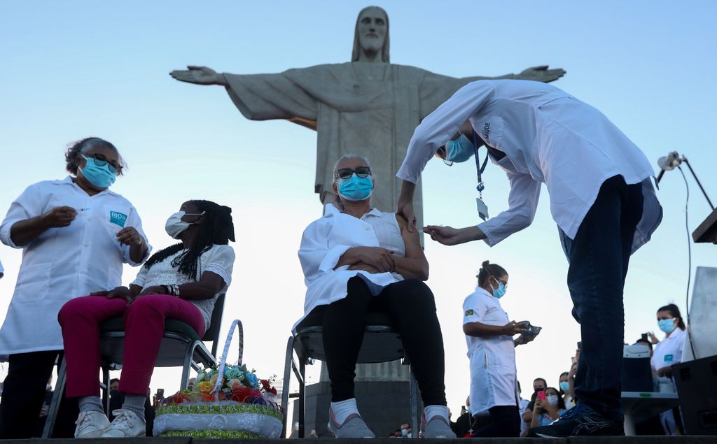 Brasil inicia su campaña de inmunización