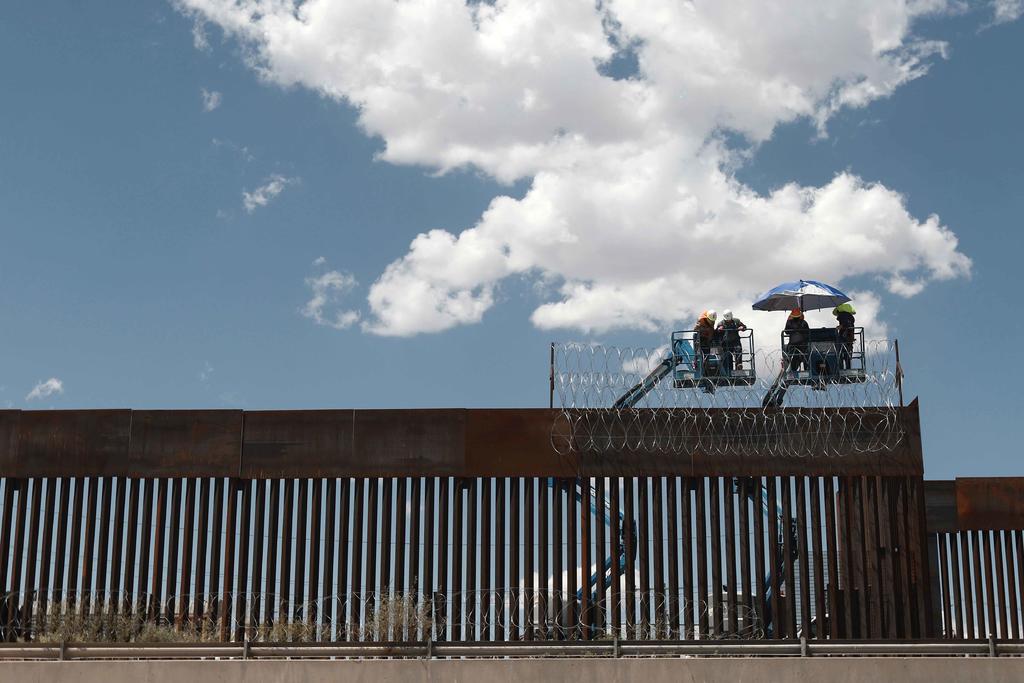 EUA prosigue la construcción del muro fronterizo con México a pesar de orden de Biden
