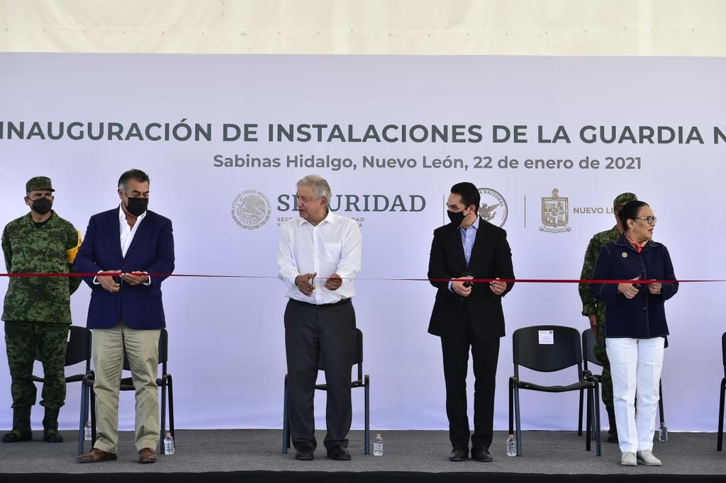 Se tiene 'un ojo en el gato y otro al garabato', asegura Obrador