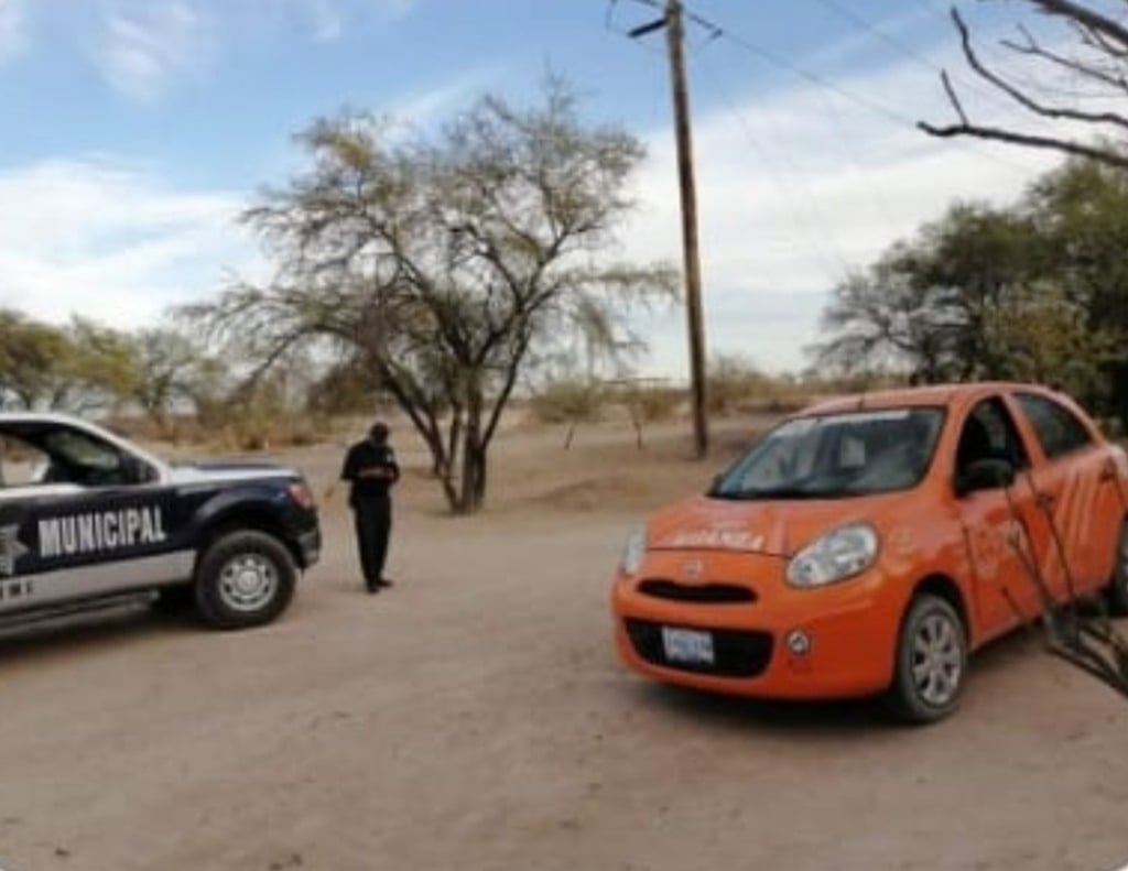 Recuperan taxi con reporte de robo en Mapimí