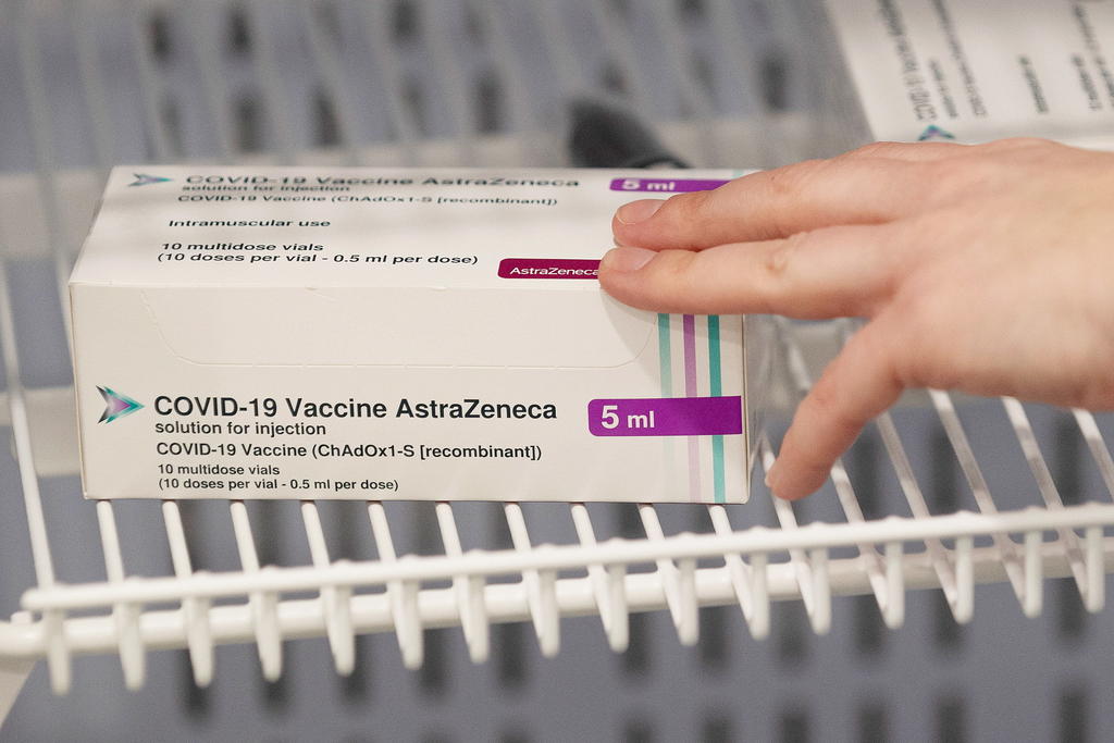 Comisión alemana recomienda vacuna de AstraZeneca solo para menores de 65